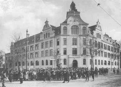 Schulhaus ca. 1914